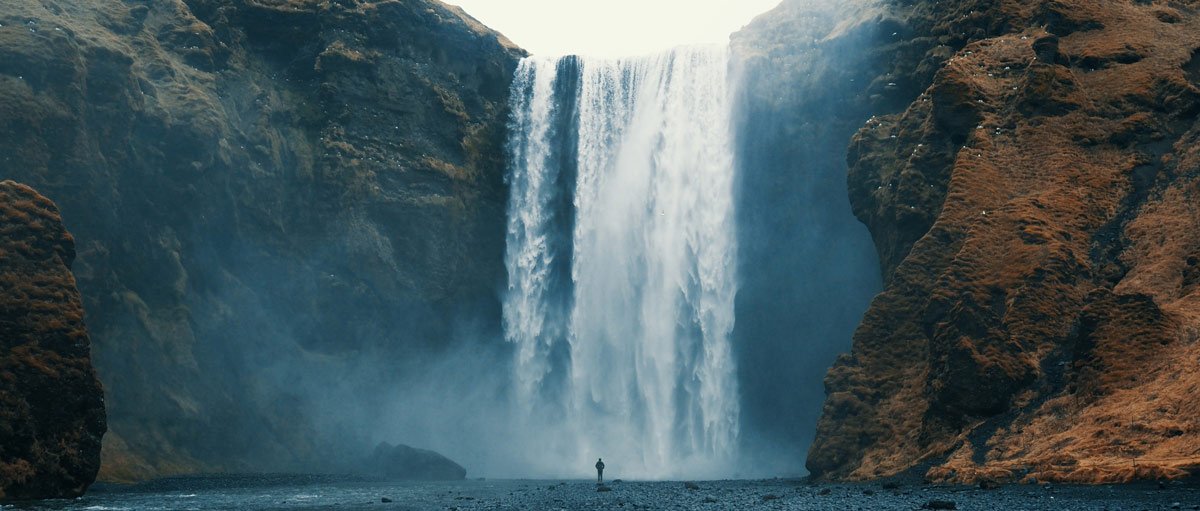 Waterfall-Image-with-lone-person